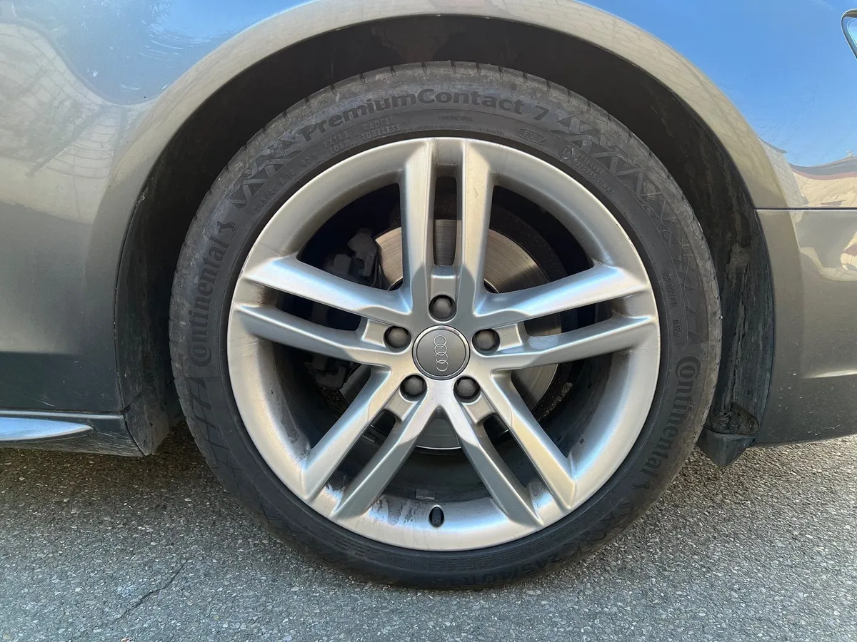 AUDI A4 Avant 2.0TDI — zdjęcie 7