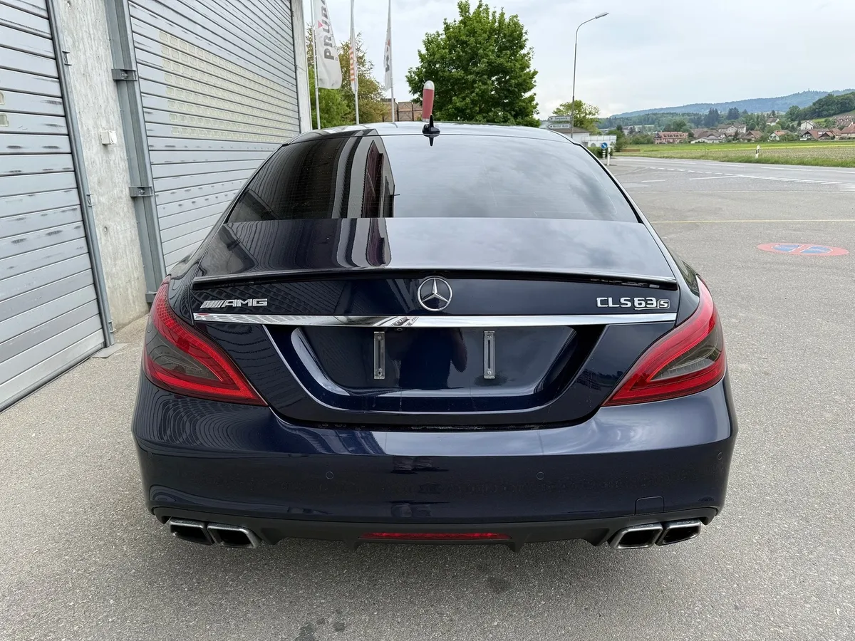 MERCEDES-BENZ CLS 63 S AMG 4m Facelift — zdjęcie 5