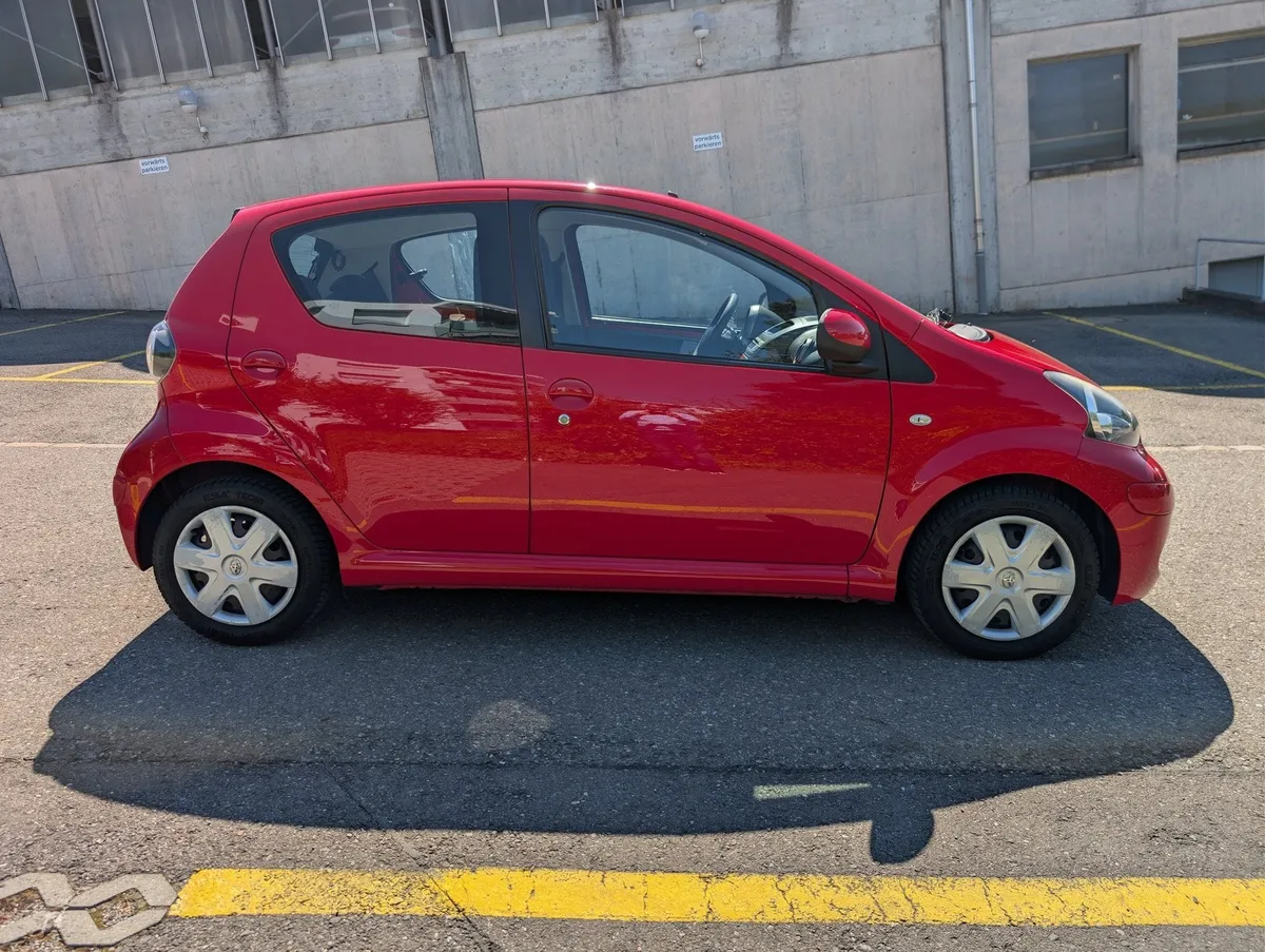 TOYOTA AYGO 1.0 — zdjęcie 6