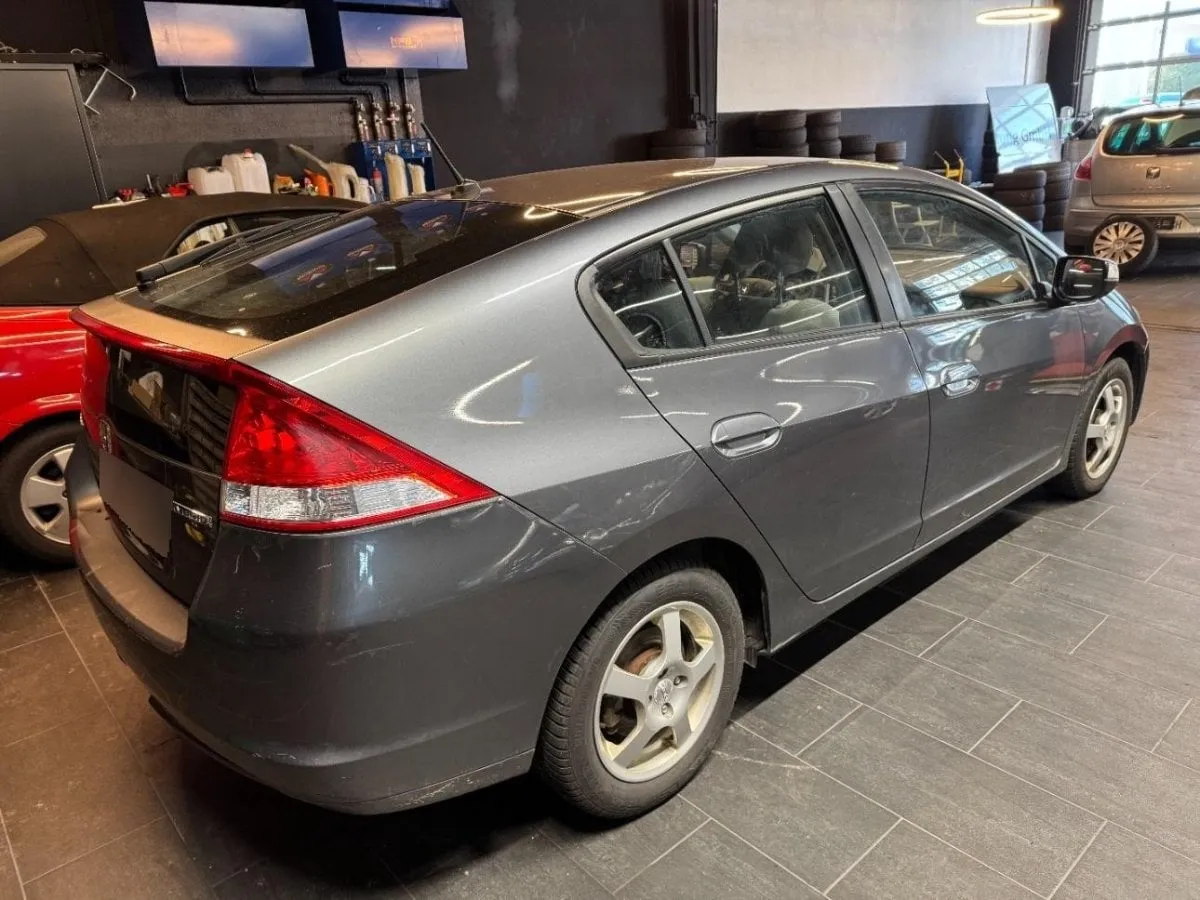 HONDA Insight 1.3i Hybrid Eleg., 88 HP — zdjęcie 2