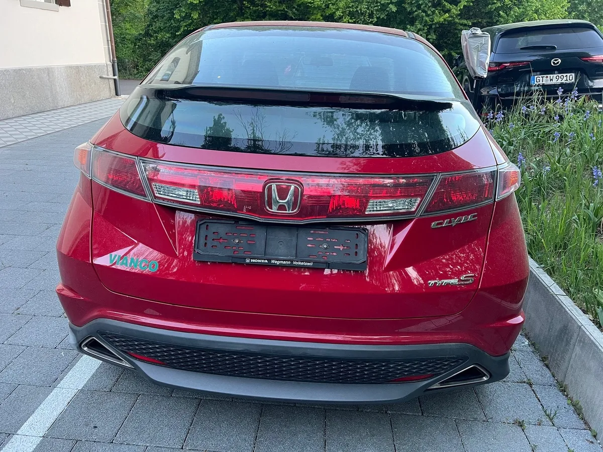 HONDA Civic 3 dr 1.8i — zdjęcie 3