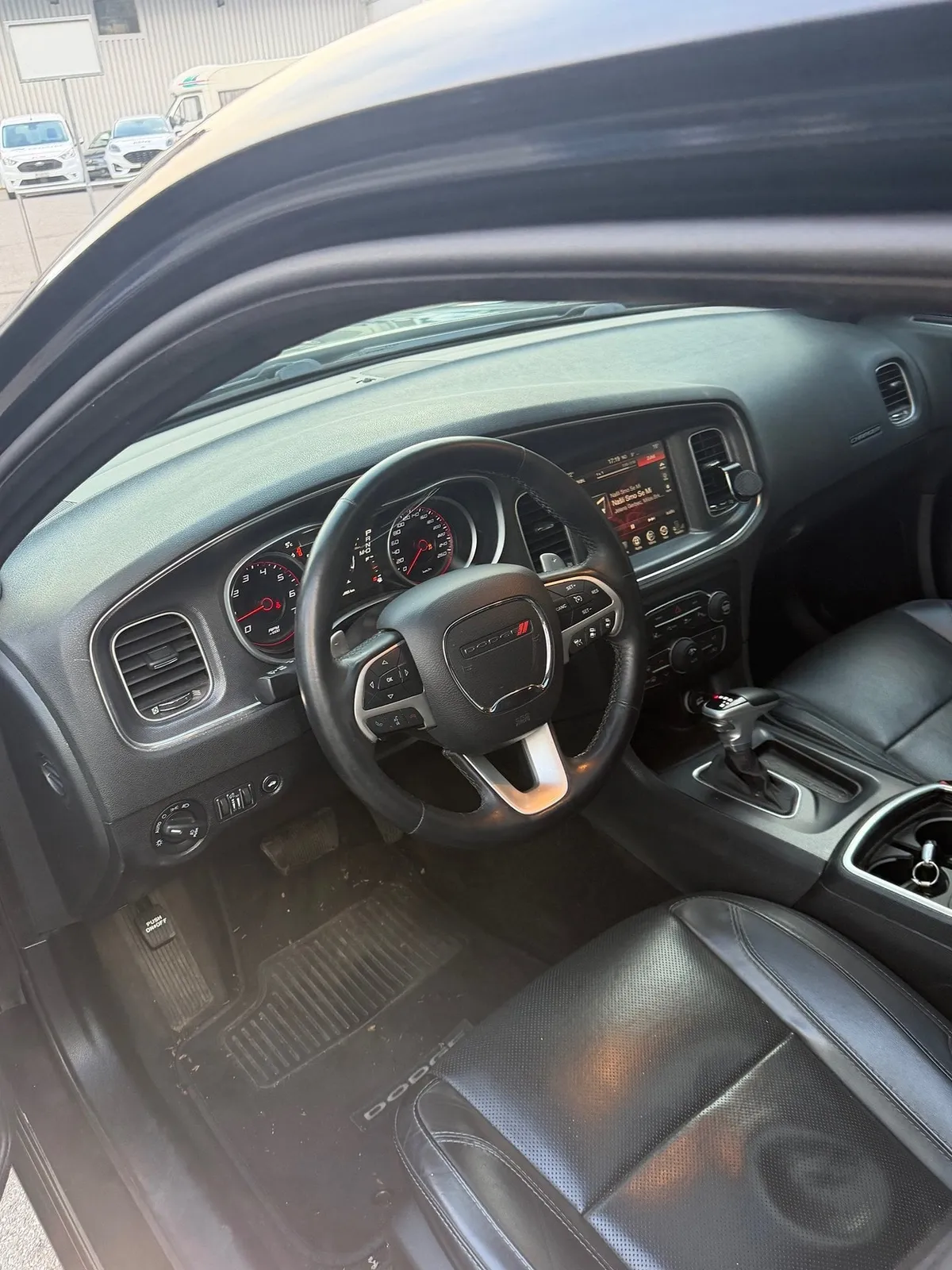 DODGE Charger 3.6L frisch ab MFK — zdjęcie 14