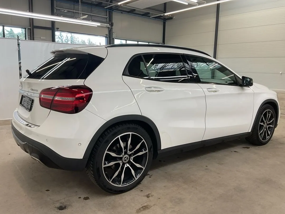 MERCEDES-BENZ GLA 250 4m — zdjęcie 2