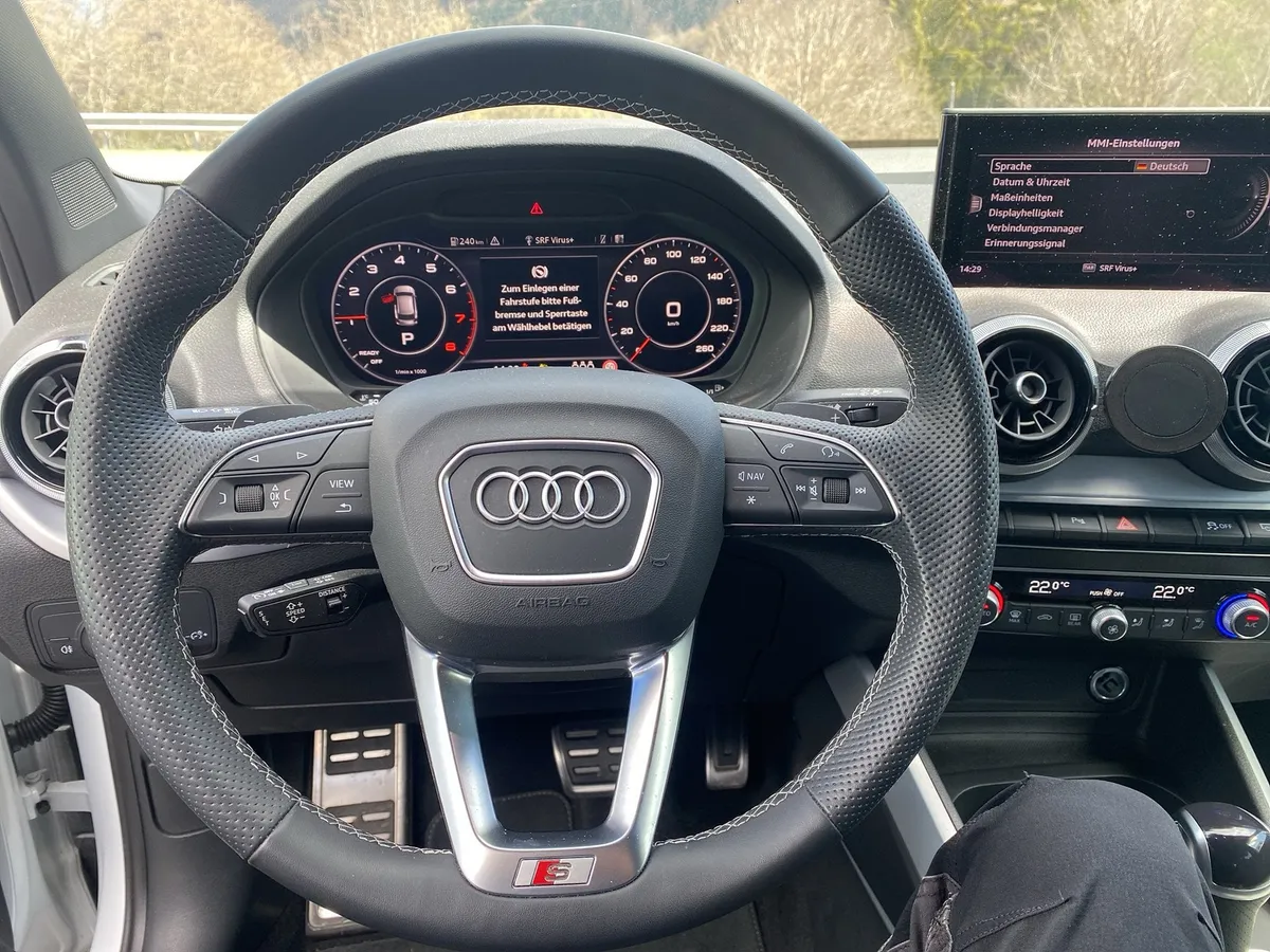 AUDI Q2 40 TFSI qu — zdjęcie 4