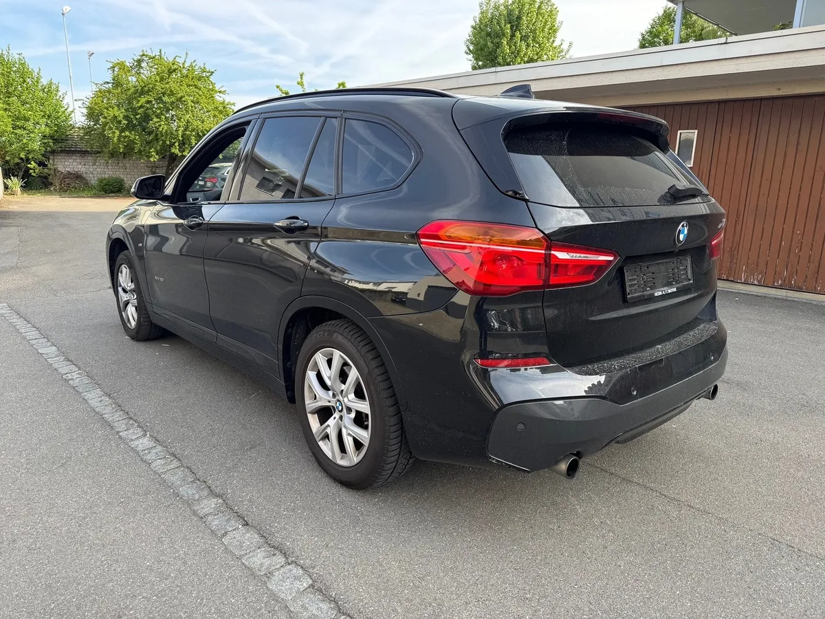 BMW X1 xDrive20i — zdjęcie 3
