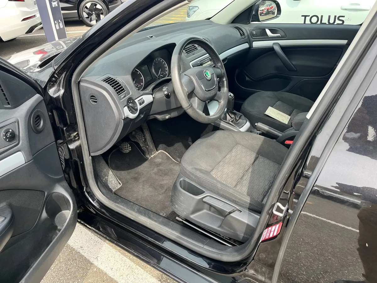 SKODA Octavia 1.8 TSI — zdjęcie 10