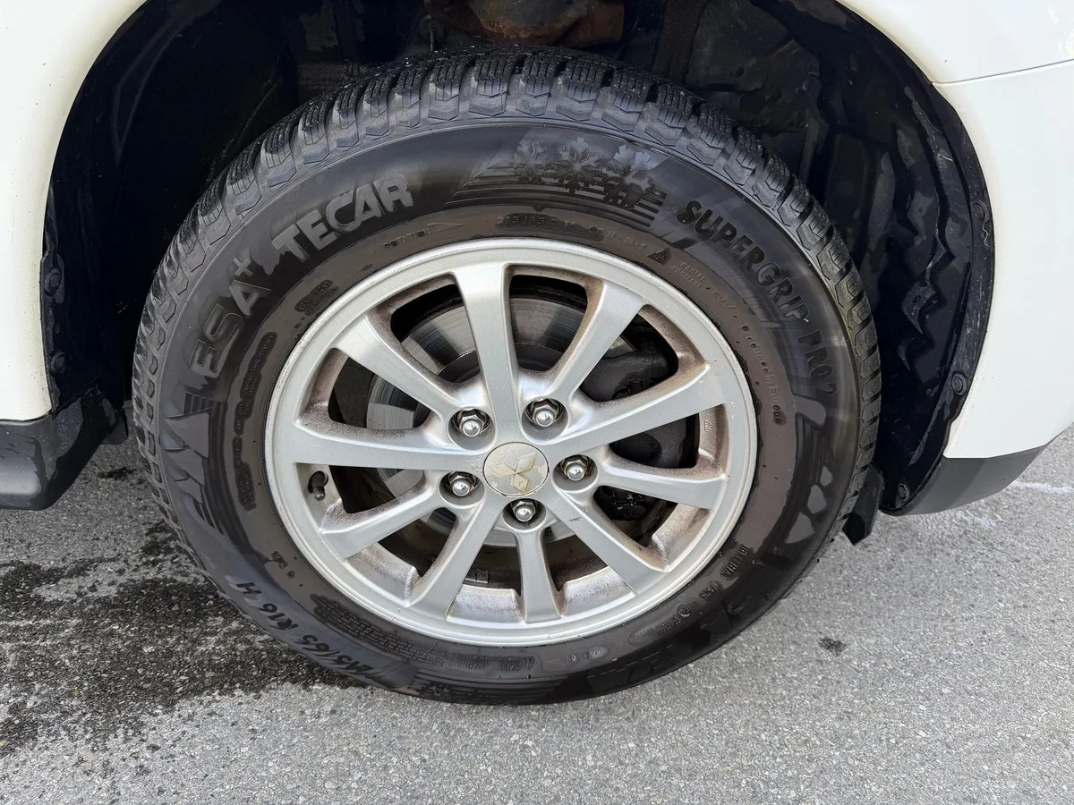 MITSUBISHI ASX 2.2 DiD — zdjęcie 5