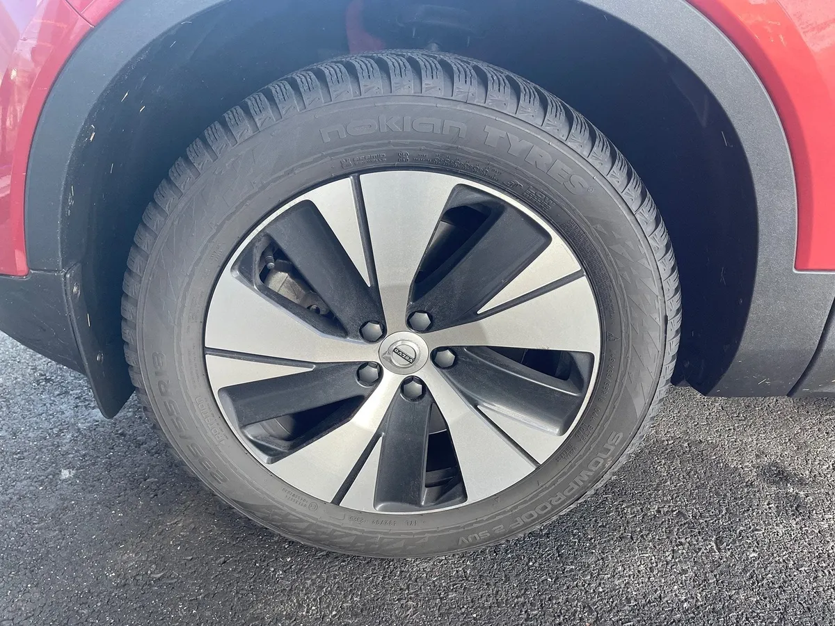 VOLVO XC40 T5 TE — zdjęcie 9