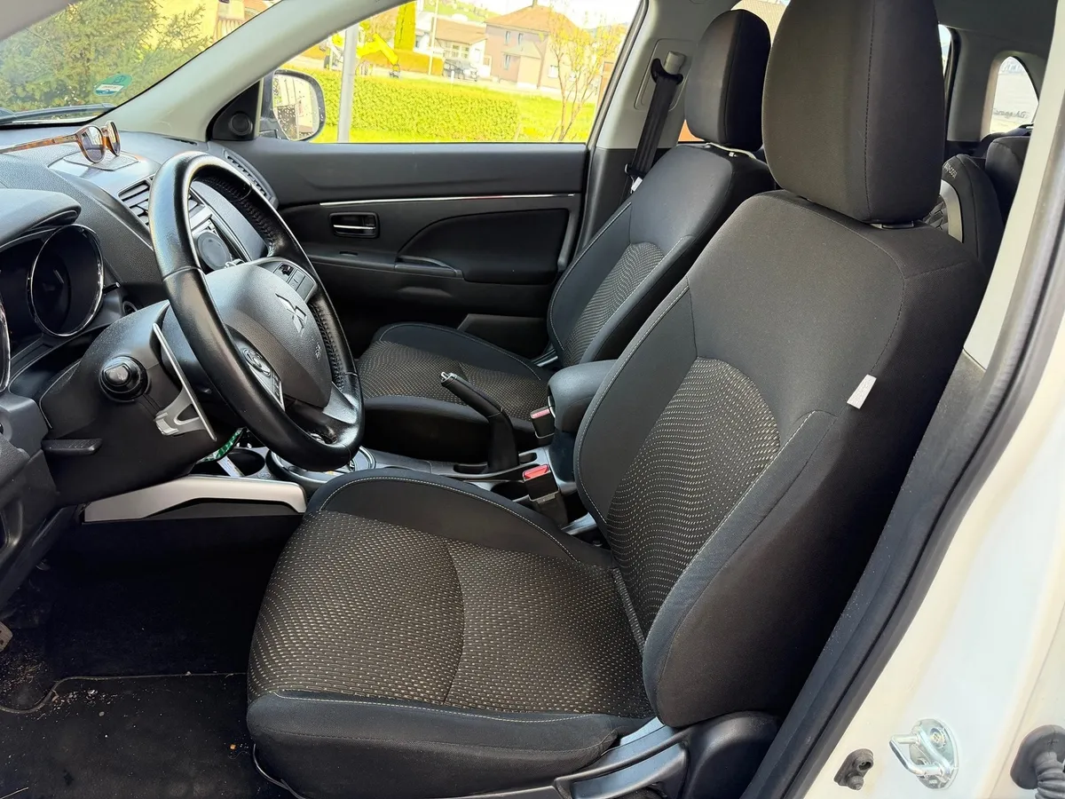 MITSUBISHI ASX 2.2 DiD — zdjęcie 15