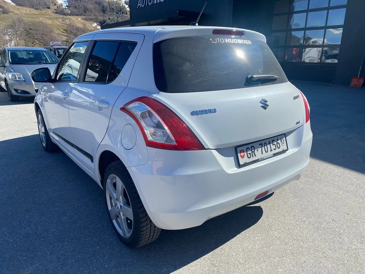 SUZUKI Swift 1.2 4WD — zdjęcie 3