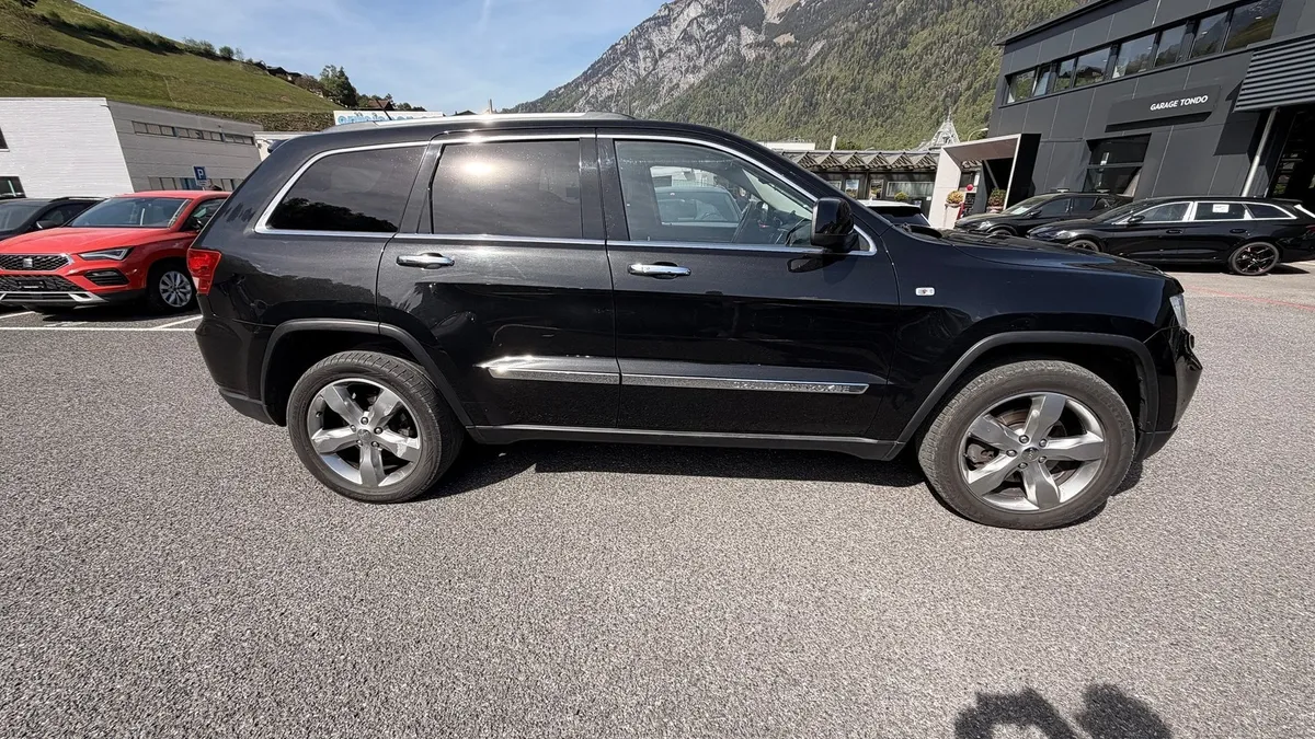 JEEP GrandCherokee 5.7 — zdjęcie 3
