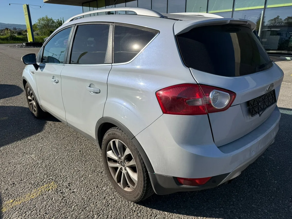 FORD Kuga 2.5 4x4 — zdjęcie 12
