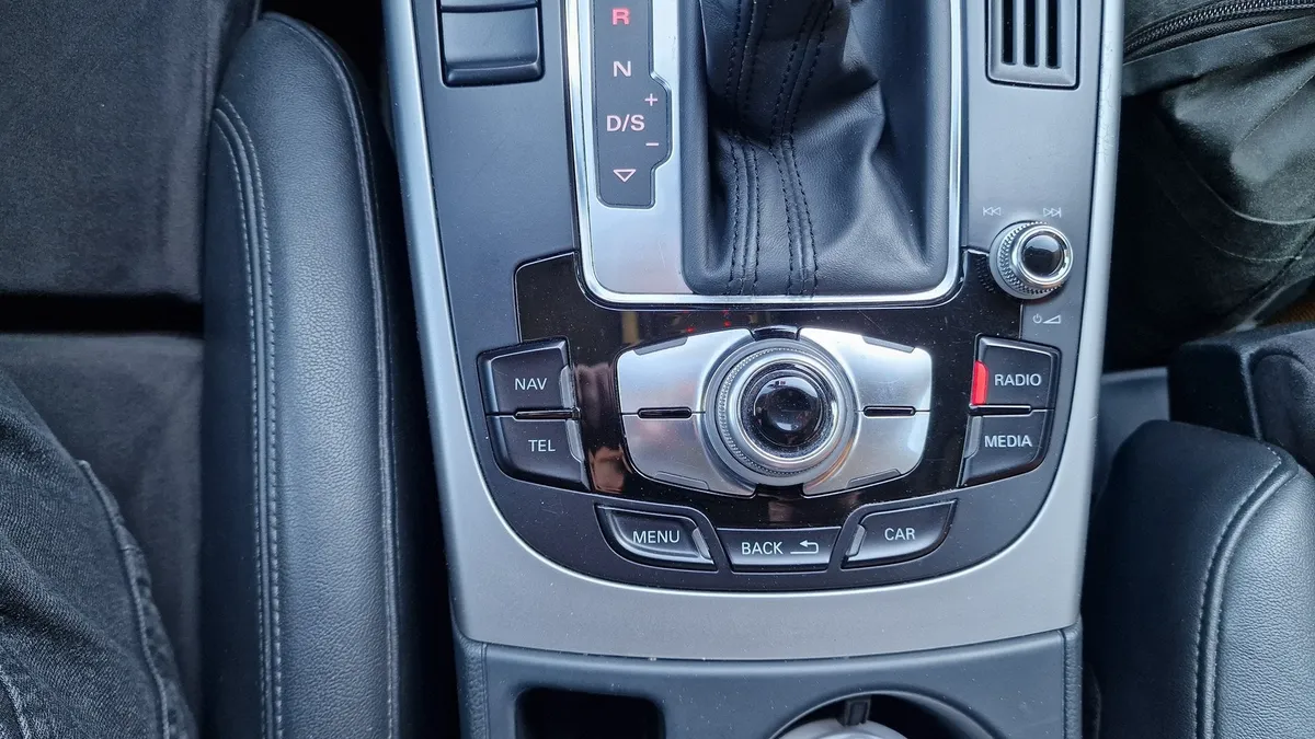 AUDI A4 Av. qu.2.0TFSI — zdjęcie 13