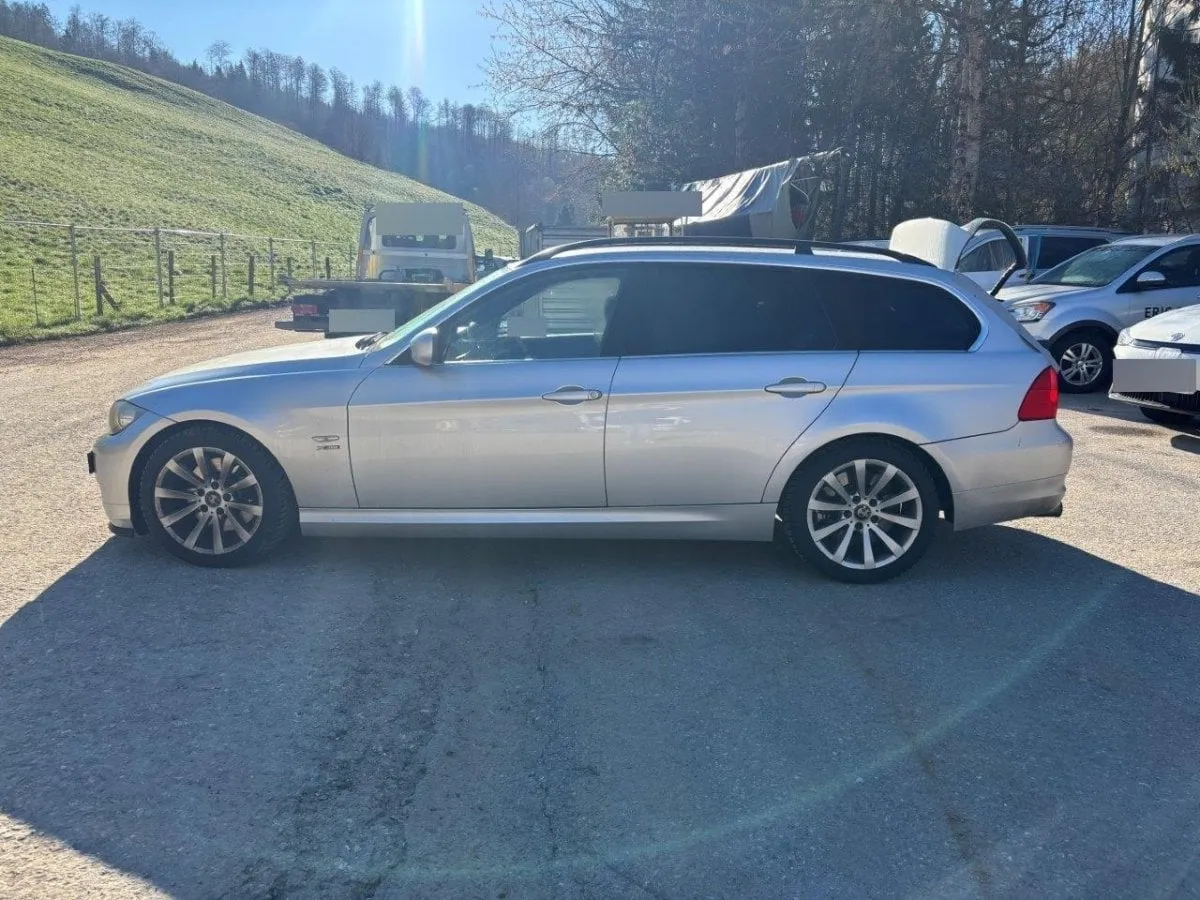 BMW 325i xDrive Touring m4you, 218 HP — zdjęcie 8