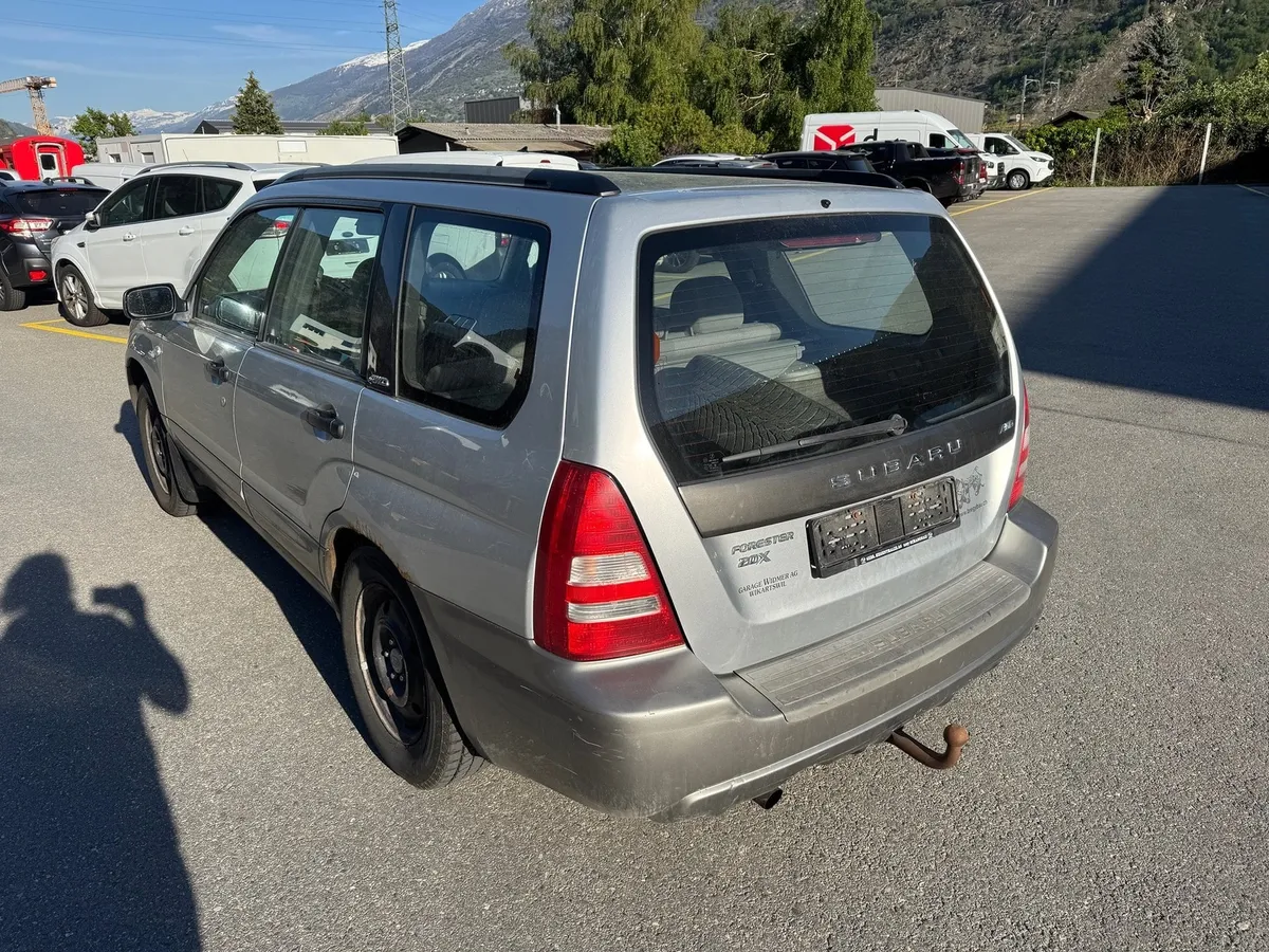 SUBARU Forester 2.0 4WD — zdjęcie 7