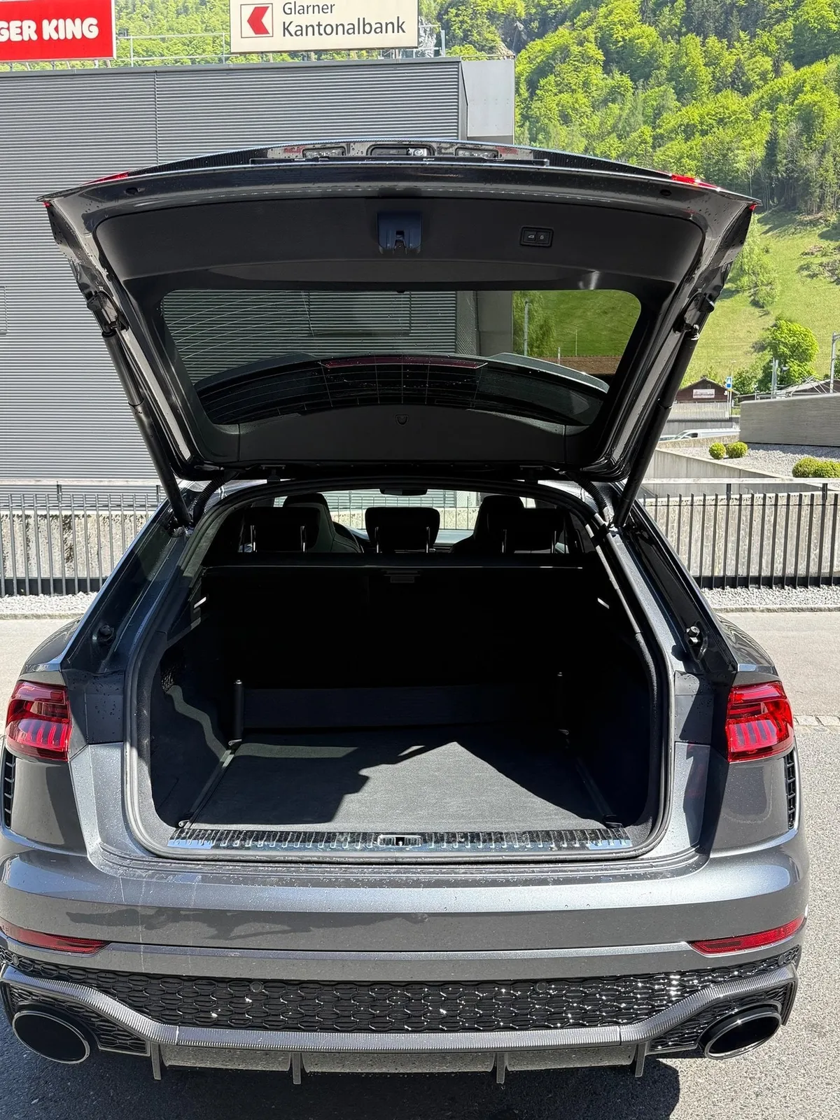 AUDI RS Q8 — zdjęcie 9