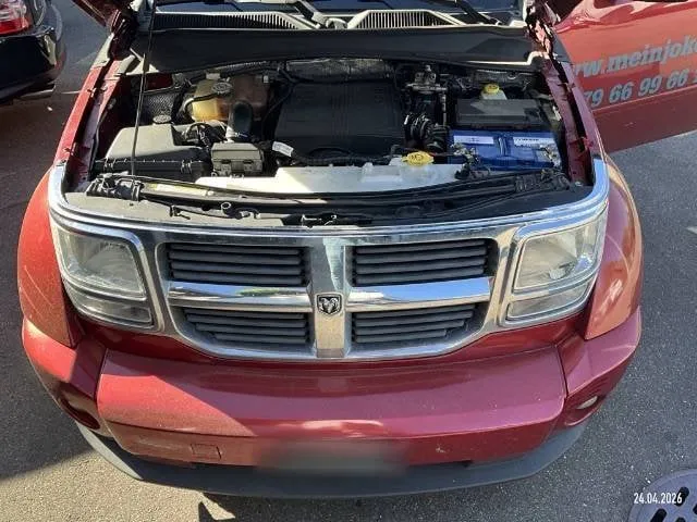 Dodge Nitro SXT 2.8, 177 HP — zdjęcie 13