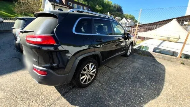 Jeep Cherokee  2.0 TD, 170 HP — zdjęcie 4