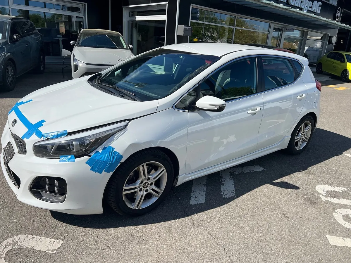 KIA cee'd II 1.6D DCT — zdjęcie 2