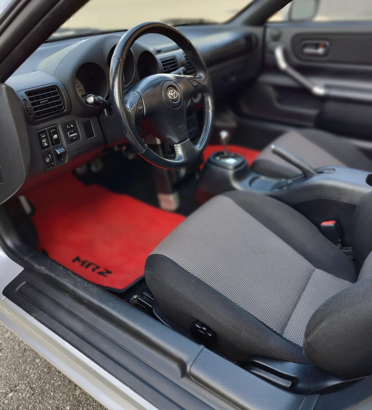 TOYOTA MR2 — zdjęcie 13