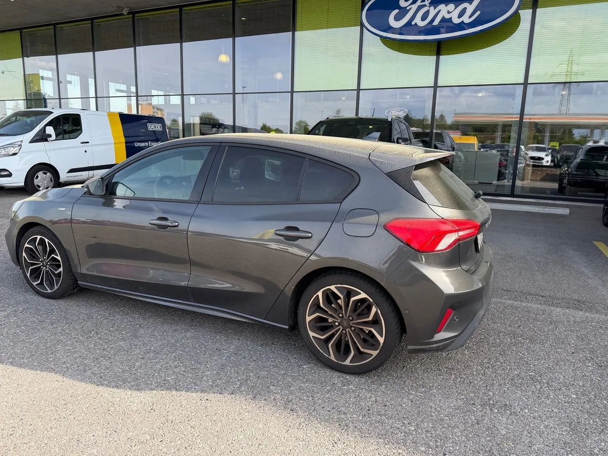 FORD Focus 1.0 SCTi — zdjęcie 3