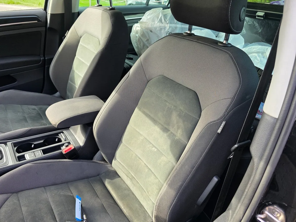 VW Golf Var. 4M 2.0 — zdjęcie 14