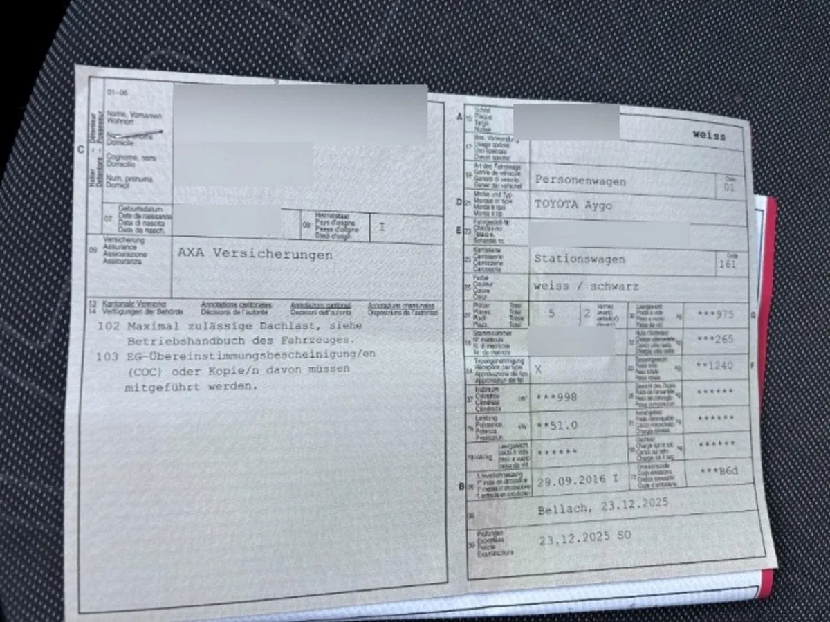 TOYOTA Aygo 1.0 VVT-i x-play, 69 HP — zdjęcie 11